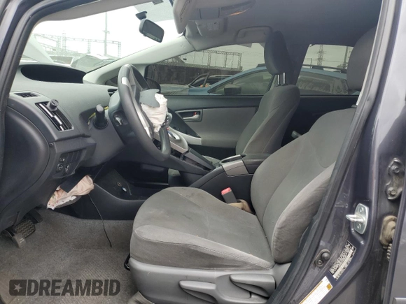 2013 Toyota Prius One z VIN JTDKN3DU1D5688821, wystawiony jako Copart lot #53647715 z przebiegiem 200 559 mil mil oraz Szkoda całkowita • Salvage title. Historia ofert i sprzedaży dostępna na DreamBid. Obrazek 7.