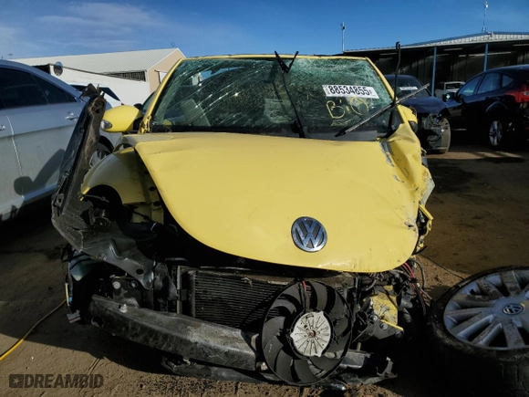 2008 Volkswagen New Beetle Convertible SE with VIN 3VWRG31Y18M407677, listed as a Copart auction lot 88534855 with 0 mi miles and Salvage Title. Bid and sale history available at carsss.com. Image 5.