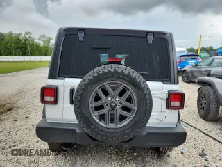 2024 Jeep Wrangler Sport S z VIN 1C4PJXDN1RW273839, wystawiony jako Copart lot #63295995 z przebiegiem Nie podano mil oraz Nie do naprawy • Non repairable. Historia ofert i sprzedaży dostępna na DreamBid. Obrazek 6.