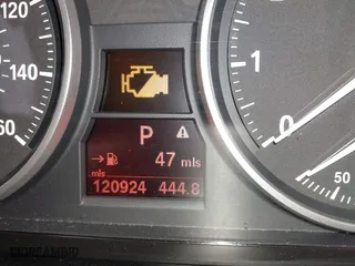 2015 BMW X1 xDrive28i with VIN WBAVL1C55FVY41749, listed as a IAAI auction lot 40977221 with 120,924 mi miles. Bid and sale history available at carsss.com. Image 15.