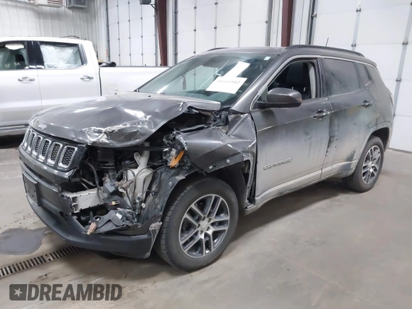 2018 Jeep Compass Altitude z VIN 3C4NJDBB9JT175313, wystawiony jako IAAI lot #41661102 z przebiegiem 101 996 mil mil oraz . Historia ofert i sprzedaży dostępna na DreamBid. Obrazek 17.