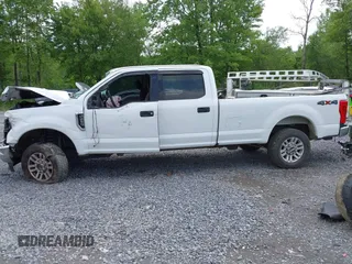 2017 Ford F-250 Lariat с VIN 1FT7W2B6XHED69215, выставлен на аукционе IAAI как лот 42473798 с пробегом 158 697 миль миль и . История ставок и продаж доступна на DreamBid. Изображение 14.