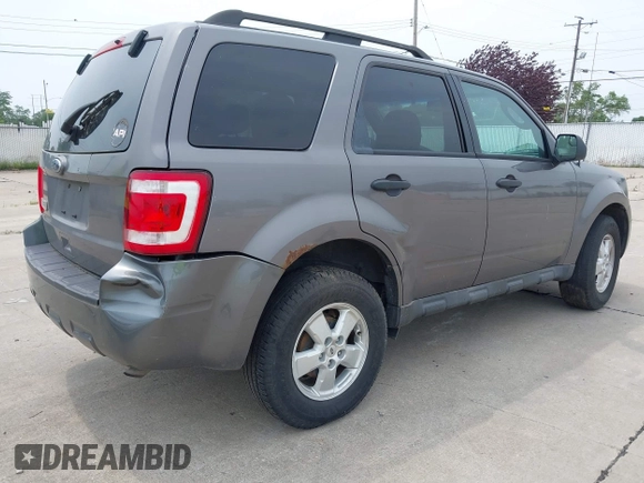 2010 Ford Escape XLT с VIN 1FMCU9DG1AKD06848, выставлен на аукционе IAAI как лот 42409555 с пробегом 310 043 миль миль и . История ставок и продаж доступна на DreamBid. Изображение 4.