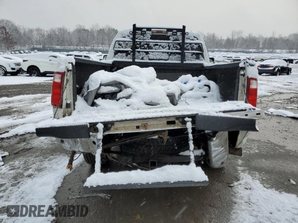 2015 Ford F-250 XLT with VIN 1FT7X2BT1FEB99665, listed as a Copart auction lot 82643204 with Not Provided miles and Salvage Title. Bid and sale history available at DreamBid. Image 6.
