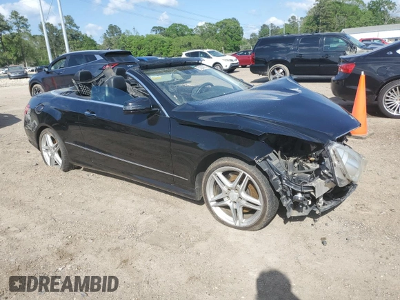 2011 Mercedes-Benz E-Class E 550 with VIN WDDKK7CF2BF078720, listed as a Copart auction lot 51524035 with 135,821 mi miles and Salvage Title. Bid and sale history available at carsss.com. Image 4.