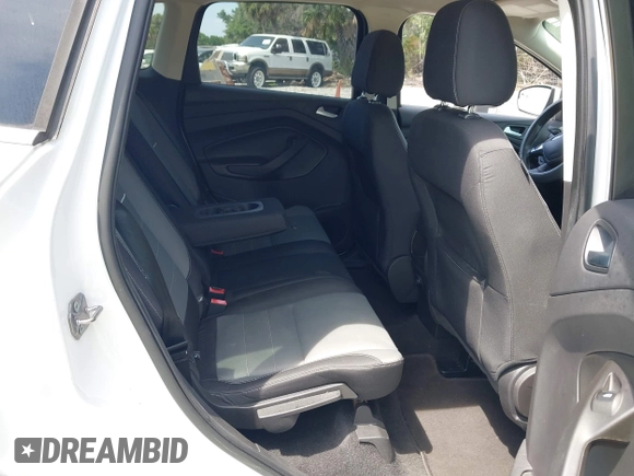 2015 Ford Escape SE with VIN 1FMCU0G74FUB88670, listed as a IAAI auction lot 42115919 with 129,969 mi miles. Bid and sale history available at carsss.com. Image 8.