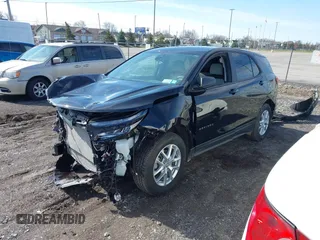 2024 Chevrolet Equinox LS z VIN 3GNAXSEG5RL261018, wystawiony jako IAAI lot #41937730 z przebiegiem 4 636 mil mil oraz . Historia ofert i sprzedaży dostępna na DreamBid. Obrazek 20.