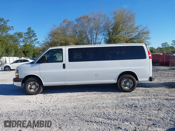 2015 Chevrolet Express Passenger LT with VIN 1GAZG1FG4F1145356, listed as a IAAI auction lot 41768799 with 134,492 mi miles and . Bid and sale history available at DreamBid. Image 14.
