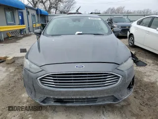 2019 Ford Fusion SE with VIN 3FA6P0LU5KR108871, listed as a Copart auction lot 45390485 with 61,130 mi miles and Salvage Title. Bid and sale history available at carsss.com. Image 5.