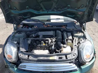 2011 MINI Hardtop with VIN WMWSU3C51BT183574, listed as a IAAI auction lot 41863134 with 137,140 mi miles and . Bid and sale history available at DreamBid. Image 10.