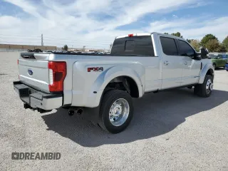 2019 Ford Super Duty F-450 DRW XL with VIN 1FT8W4DT1KEG71809, listed as a Copart auction lot 47646435 with 62,687 mi miles and Salvage Title. Bid and sale history available at carsss.com. Image 3.