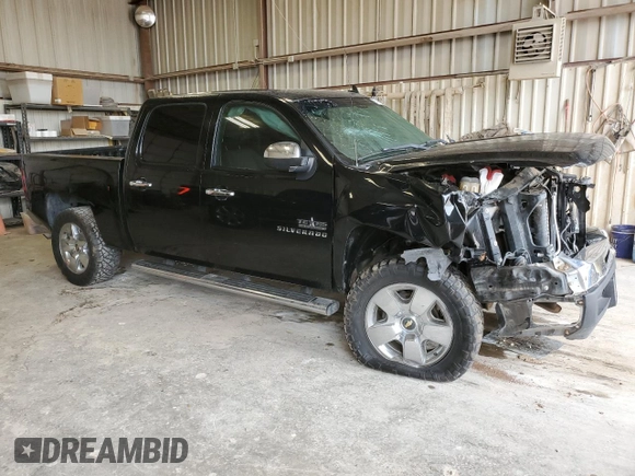 2010 Chevrolet Silverado 1500 LT with VIN 3GCRCSE04AG222542, listed as a Copart auction lot 54663205 with 157,358 mi miles and Salvage Title. Bid and sale history available at DreamBid. Image 4.
