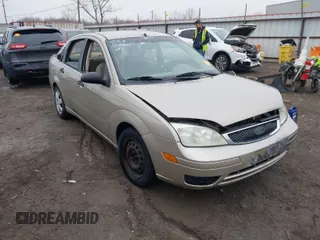 2007 Ford Focus S with VIN 1FAFP34N87W298159, listed as a IAAI auction lot 41504591 with 1 mi miles. Bid and sale history available at carsss.com. Image 1.