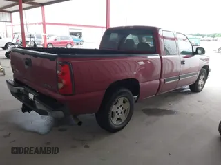 2005 Chevrolet Silverado 1500 LS with VIN 2GCEC19T551335430, listed as a IAAI auction lot 42195780 with 216,197 mi miles and . Bid and sale history available at DreamBid. Image 4.