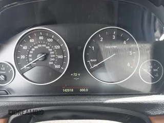 2014 BMW 3 Series 328d xDrive с VIN WBA3K5C50EKT33206, выставлен на аукционе IAAI как лот 42304444 с пробегом 142 918 миль миль и . История ставок и продаж доступна на DreamBid. Изображение 7.
