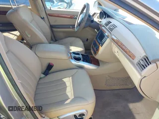 2008 Mercedes-Benz R 3.5L with VIN 4JGCB65E58A082677, listed as a IAAI auction lot 42079869 with 168,754 mi miles. Bid and sale history available at carsss.com. Image 5.