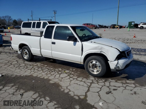 2001 GMC Sonoma SLS 1SG z VIN 1GTCS19W118257613, wystawiony jako Copart lot #46504385 z przebiegiem 217 842 mil mil oraz Szkody całkowita. Historia ofert i sprzedaży dostępna na DreamBid. Obrazek 4.