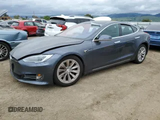 2018 Tesla Model S 75D with VIN 5YJSA1E23JF247215, listed as a Copart auction lot 52550135 with 118,216 mi miles and Salvage Title. Bid and sale history available at DreamBid. Image 1.