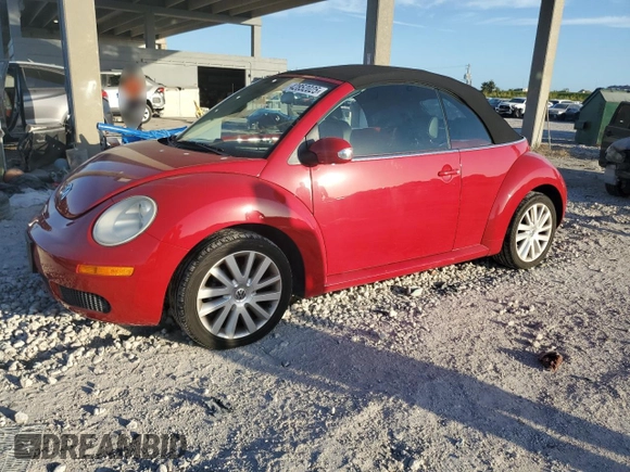 2008 Volkswagen Beetle SE with VIN 3VWRF31Y78M415480, listed as a Copart auction lot 42852025 with 35,799 mi miles and Clean title. Bid and sale history available at DreamBid. Image 1.