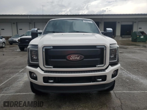 2011 Ford F-250 XL z VIN 1FT7W2BT9BEB65082, wystawiony jako Copart lot #50982735 z przebiegiem 227 577 mil mil oraz Szkoda całkowita • Salvage title. Historia ofert i sprzedaży dostępna na DreamBid. Obrazek 5.