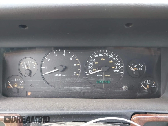 1998 Jeep Grand Cherokee Laredo с VIN 1J4GZ58S8WC372369, выставлен на аукционе IAAI как лот 42222447 с пробегом 223 748 миль миль и . История ставок и продаж доступна на DreamBid. Изображение 7.