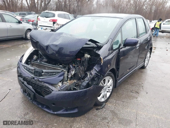 2010 Honda Fit Sport with VIN JHMGE8H42AC028810, listed as a IAAI auction lot 41690730 with 89,247 mi miles. Bid and sale history available at carsss.com. Image 17.