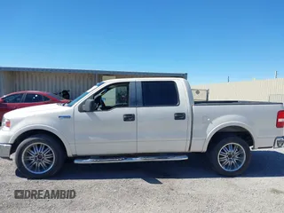 2008 Ford F-150 XLT z VIN 1FTPW12548FA35189, wystawiony jako IAAI lot #42676149 z przebiegiem 198 067 mil mil oraz . Historia ofert i sprzedaży dostępna na DreamBid. Obrazek 14.