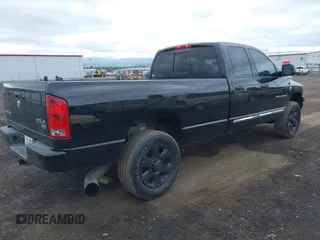 2006 Dodge 3500 SLT z VIN 3D7LX38C46G166668, wystawiony jako IAAI lot #42276569 z przebiegiem 161 913 mil mil oraz . Historia ofert i sprzedaży dostępna na DreamBid. Obrazek 4.