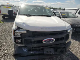 2020 Ford F-250 XL with VIN 1FT7X2A69LED67060, listed as a Copart auction lot 56627325 with 56,924 mi miles and Clean title. Bid and sale history available at DreamBid. Image 5.