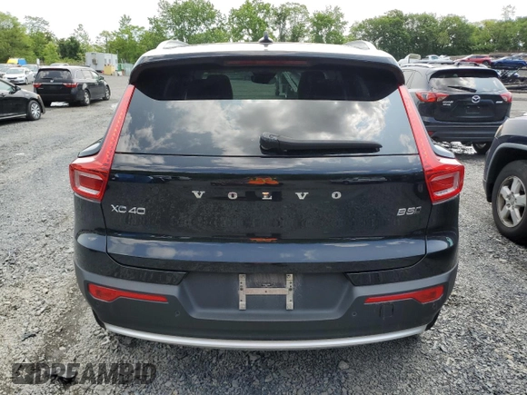 2023 Volvo XC40 Plus Bright Theme с VIN YV4L12UN0P2990297, выставлен на аукционе Copart как лот 58774155 с пробегом 24 189 миль миль и Списание • Salvage title. История ставок и продаж доступна на DreamBid. Изображение 6.
