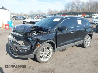 2019 Lincoln MKC Reserve with VIN 5LMCJ3D96KUL46773, listed as a IAAI auction lot 42064234 with 70,176 mi miles and . Bid and sale history available at DreamBid. Image 18.