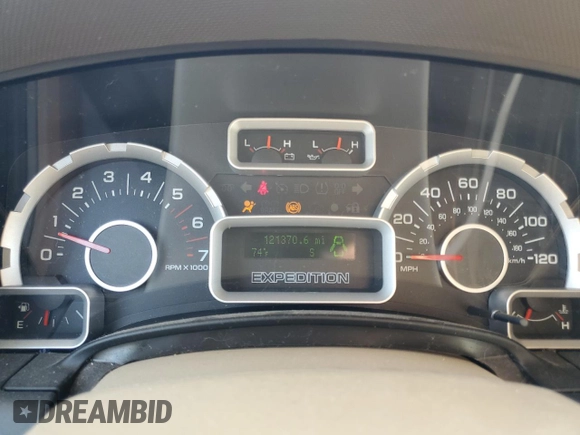 2007 Ford Expedition EL XLT with VIN 1FMFK15507LA16752, listed as a Copart auction lot 82691904 with 121,370 mi miles and Salvage Title. Bid and sale history available at carsss.com. Image 9.