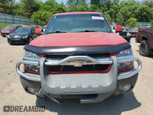 2002 Chevrolet Avalanche z VIN 3GNEK13T22G184696, wystawiony jako Copart lot #83523504 z przebiegiem 187 062 mil mil oraz Czysty tytuł • Clean title. Historia ofert i sprzedaży dostępna na DreamBid. Obrazek 5.