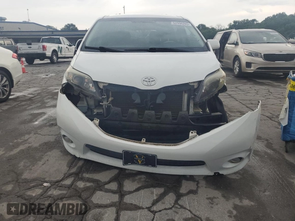 2013 Toyota Sienna SE with VIN 5TDXK3DC5DS332680, listed as a Copart auction lot 62996265 with 185,332 mi miles and Clean title. Bid and sale history available at DreamBid. Image 5.