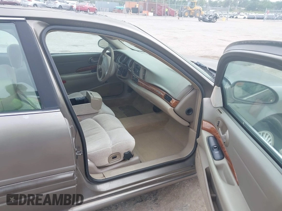 2000 Buick LeSabre Custom with VIN 1G4HP54K9Y4128356, listed as a IAAI auction lot 42176276 with 209,470 mi miles and . Bid and sale history available at carsss.com. Image 5.