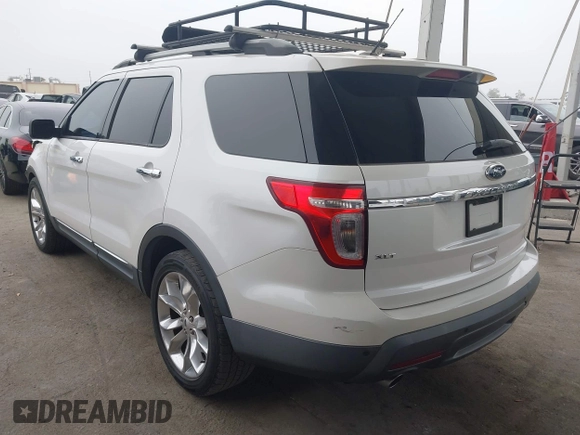 2014 Ford Explorer XLT z VIN 1FM5K7D88EGA03585, wystawiony jako IAAI lot #42443289 z przebiegiem 186 194 mil mil oraz . Historia ofert i sprzedaży dostępna na DreamBid. Obrazek 3.