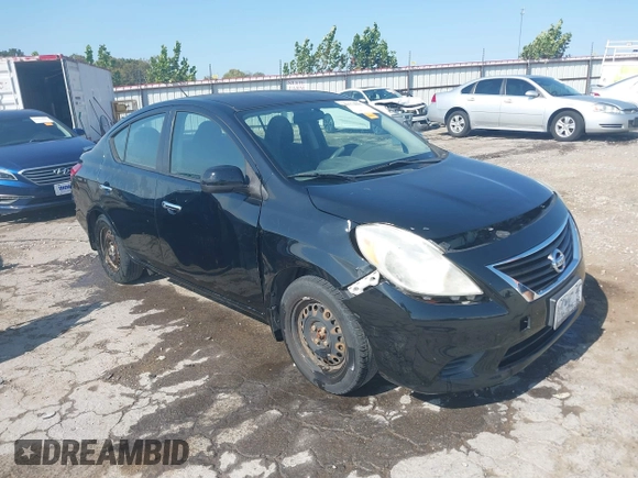 2014 Nissan Versa SV with VIN 3N1CN7AP2EL836604, listed as a IAAI auction lot 40574887 with 105,057 mi miles. Bid and sale history available at carsss.com. Image 1.