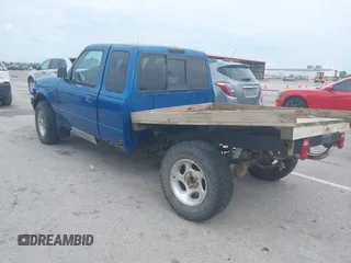 2001 Ford Ranger XL Fleet with VIN 1FTZR15E61TA25752, listed as a IAAI auction lot 42275292 with Not provided miles and . Bid and sale history available at DreamBid. Image 3.