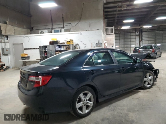 2014 Toyota Camry L with VIN 4T1BF1FK7EU317307, listed as a Copart auction lot 80576924 with 123,553 mi miles and Salvage Title. Bid and sale history available at DreamBid. Image 3.