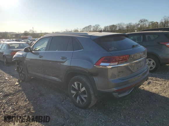2020 Volkswagen Atlas SE with VIN 1V23C2CA9LC218203, listed as a Copart auction lot 47288324 with 64,261 mi miles and . Bid and sale history available at DreamBid. Image 2.