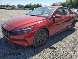 2023 Hyundai Elantra SEL z VIN KMHLM4AG5PU597620, wystawiony jako Copart lot #52069715 z przebiegiem 22 630 mil mil oraz Nie do naprawy • Non repairable. Historia ofert i sprzedaży dostępna na DreamBid. Obrazek 1.
