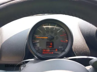 2015 MINI Countryman S z VIN WMWZC5C56FWP45115, wystawiony jako IAAI lot #42426394 z przebiegiem 52 937 mil mil oraz . Historia ofert i sprzedaży dostępna na DreamBid. Obrazek 7.