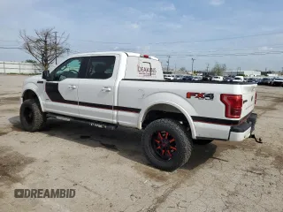 2016 Ford F-150 XLT with VIN 1FTFW1EG3GFC18218, listed as a Copart auction lot 50940584 with 194,047 mi miles and Salvage Title. Bid and sale history available at carsss.com. Image 2.