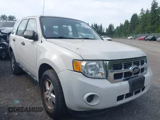 2010 Ford Escape XLS с VIN 1FMCU0C76AKB61657, выставлен на аукционе IAAI как лот 42489207 с пробегом 156 983 миль миль и . История ставок и продаж доступна на DreamBid. Изображение 1.