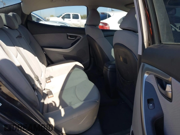 2012 Hyundai Elantra Limited с VIN KMHDH4AE7CU247956, выставлен на аукционе IAAI как лот 42272288 с пробегом 132 340 миль миль и . История ставок и продаж доступна на DreamBid. Изображение 8.