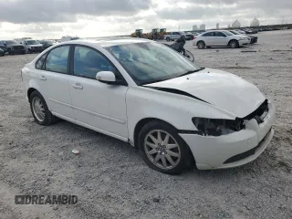 2008 Volvo S40 2.4L z VIN YV1MS390382377576, wystawiony jako Copart lot #56708795 z przebiegiem Nie podano mil oraz Tytuł czysty. Historia ofert i sprzedaży dostępna na DreamBid. Obrazek 4.