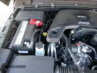 2021 Jeep Wrangler Unlimited Sport Altitude с VIN 1C4HJXDG7MW581192, выставлен на аукционе Copart как лот 86599654 с пробегом 38 065 миль миль и Списание • Salvage title. История ставок и продаж доступна на DreamBid. Изображение 14.