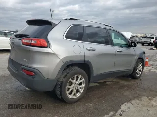 2016 Jeep Cherokee Altitude with VIN 1C4PJLCS4GW247345, listed as a Copart auction lot 49221745 with 125,896 mi miles and Salvage Title. Bid and sale history available at carsss.com. Image 3.