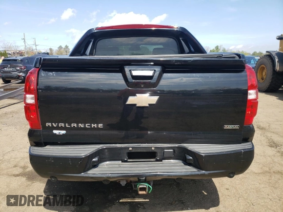 2011 Chevrolet Avalanche LT with VIN 3GNTKFE31BG162335, listed as a Copart auction lot 54006025 with Not provided miles and Salvage title. Bid and sale history available at DreamBid. Image 6.
