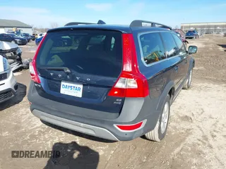 2010 Volvo XC70 3.2L with VIN YV4960BZ5A1078719, listed as a IAAI auction lot 41697871 with 115,608 mi miles and . Bid and sale history available at DreamBid. Image 4.